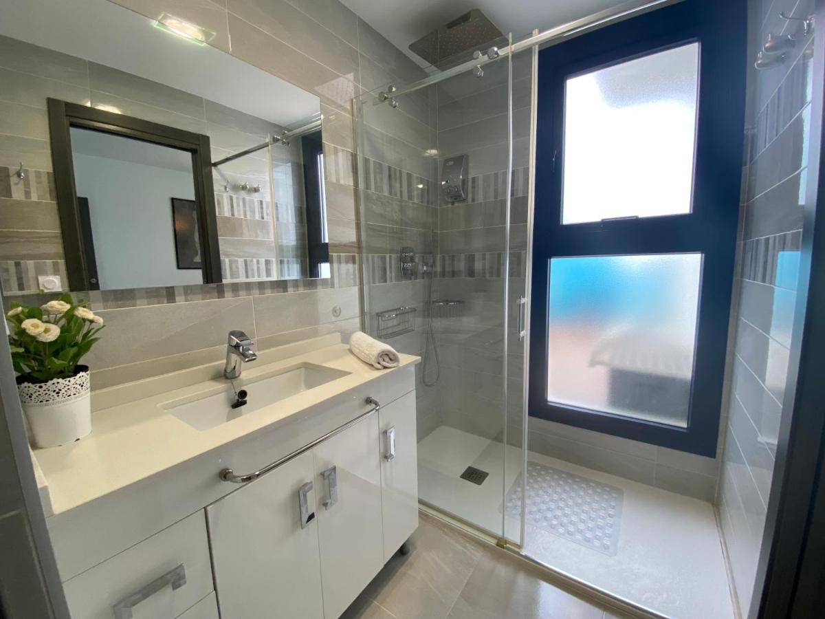 SEA SENSES - Punta Prima - VISTA AL MAR Apartment Torrevieja Bagian luar foto